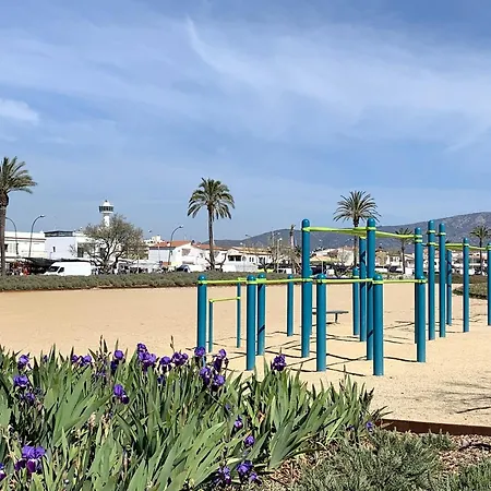 1ª Linea De Mar -wifi- Aire Acondicionado Empuriabrava